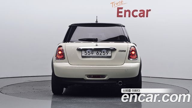 Mini Cooper SE — пробег 74 751 км — фото 4 из 5