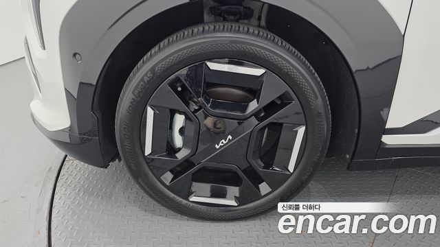 Kia EV3 из Кореи Encar