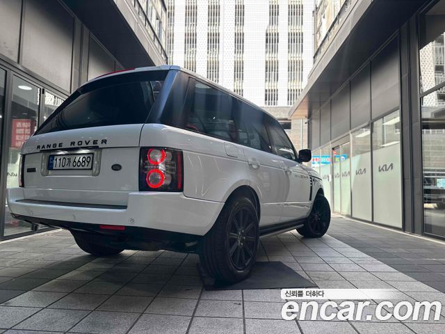 Land Rover Range Rover 4.4 TDV8 Vogue — пробег 168 800 км — фото 5 из 5