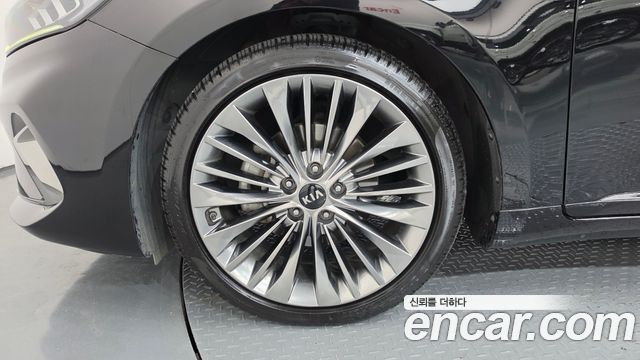 Kia K7 из Кореи Encar